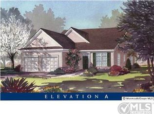 2 Boxwood Dr, Ocean, NJ 07712