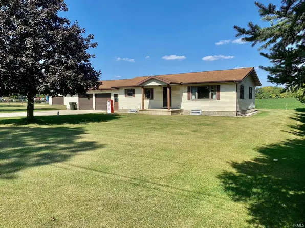 1295 E 250th Rd N, Lagrange, IN 46761