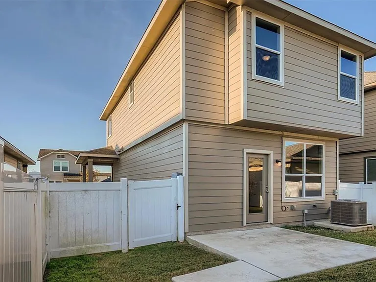 304 Cane River Rd — Photo 28