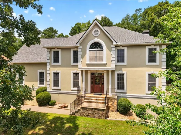 5490 Hampstead Way, Johns Creek, GA 30097