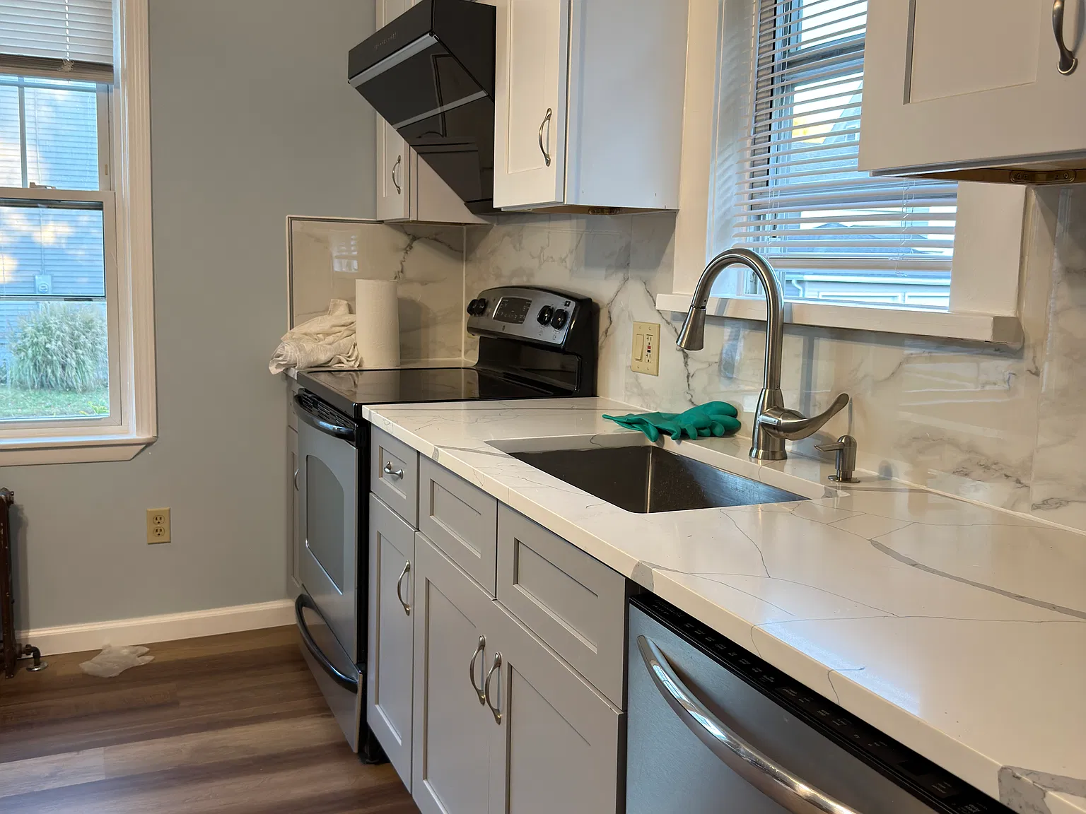 2 bed, 1100 sqft, $2,100 — Photo 3