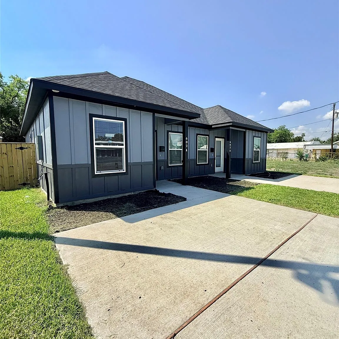 2 bed, 1.0 bath, $1,500 — Photo 1