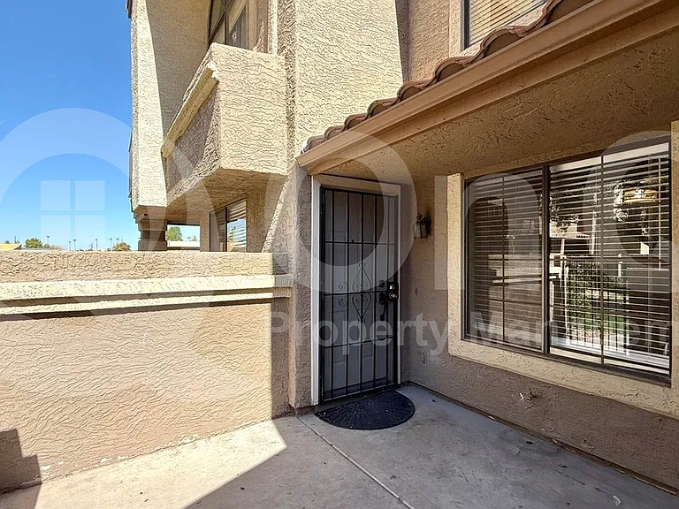 1905 E University Dr #F124 — Photo 16