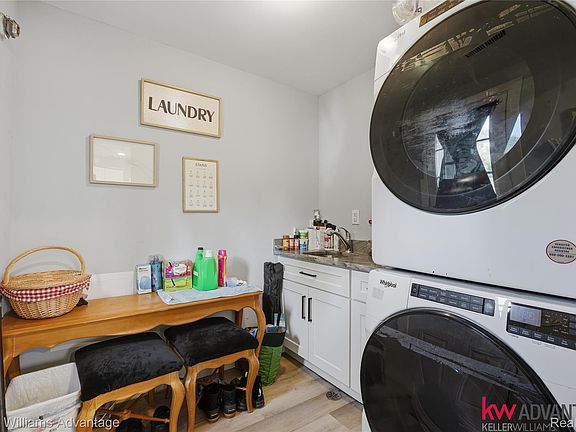 5th image of 18450 Kinloch