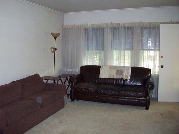 3rd image of 279 N Geneva Ave