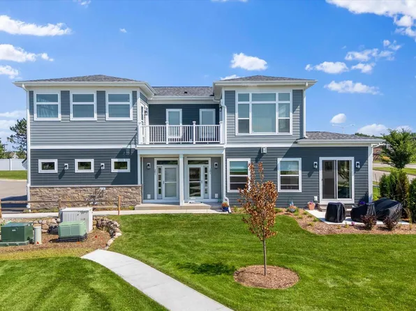 1436 Tenny AVENUE #201, Waukesha, WI 53189