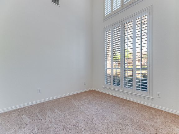 4th image of 8515 Prescott Cir
