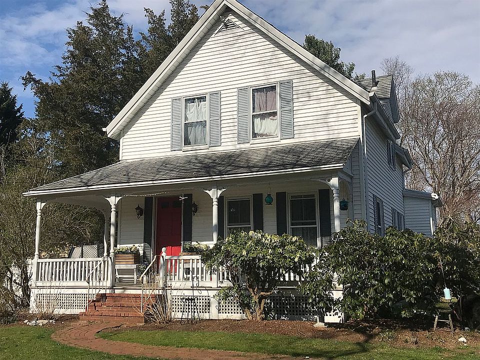 2nd image of 43 N Worcester St