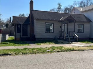 32 Republic Ave, Glouster, OH