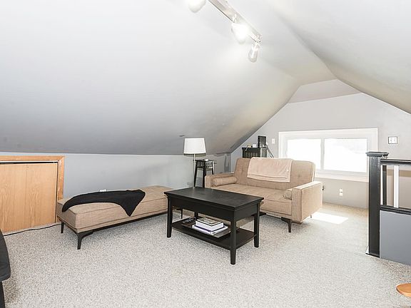 5th image of 2529 Oak Park Ave