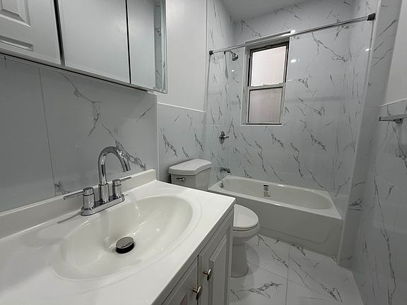 4th image of 25-80 36th St APT 1R