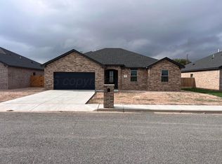 706 Columbia Dr, Hereford, TX 79045