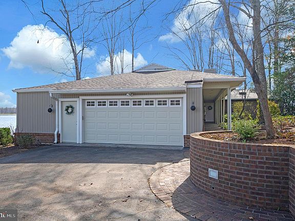 5th image of 104 Spring Grove Ln