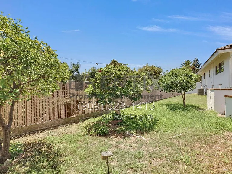 1920 Oakwood Ave — Photo 30