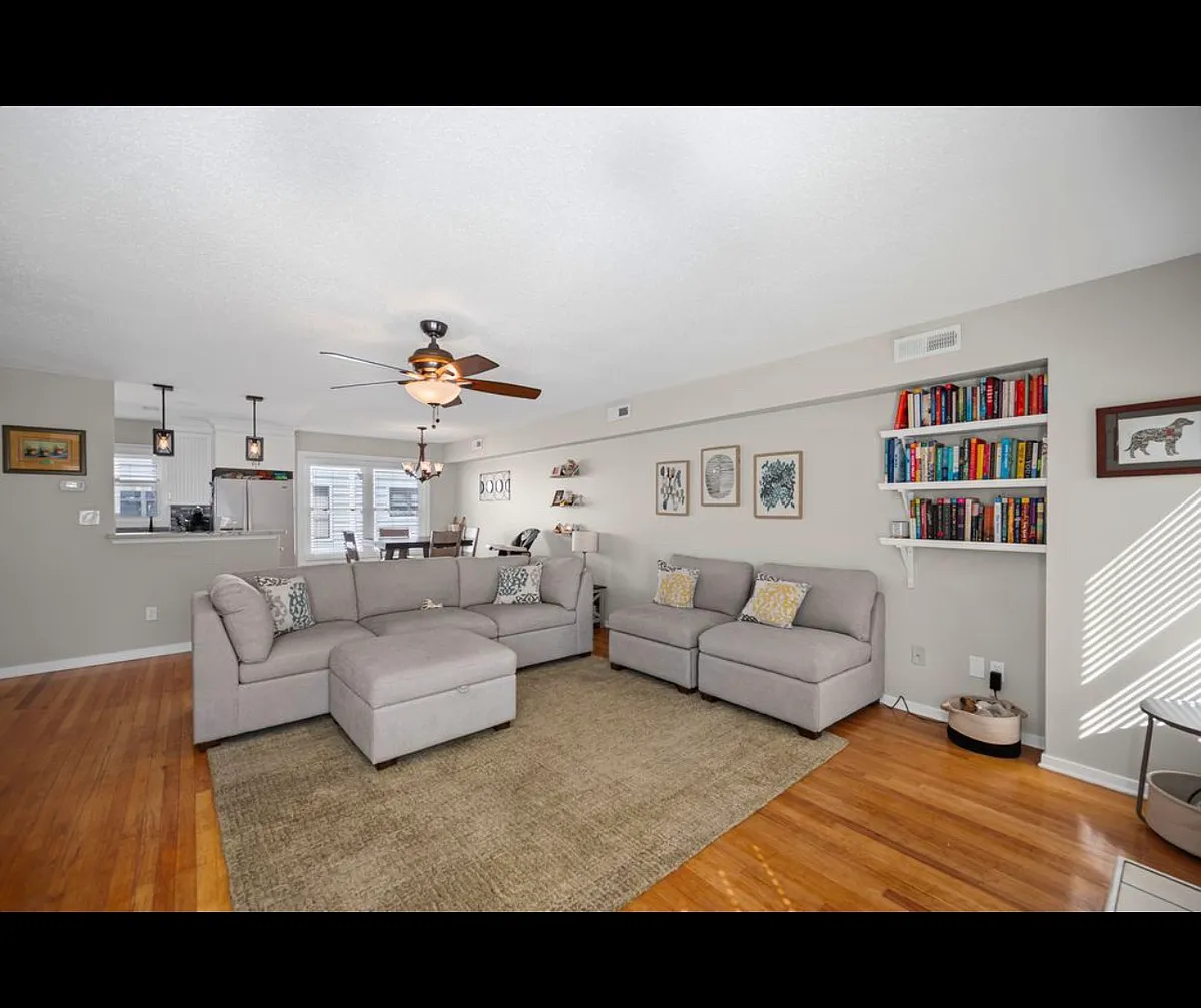 Building Photo - 2304 Bergen Ct
