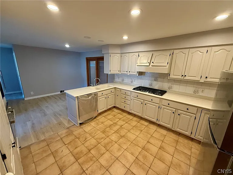 106 Keith Dr — Photo 8