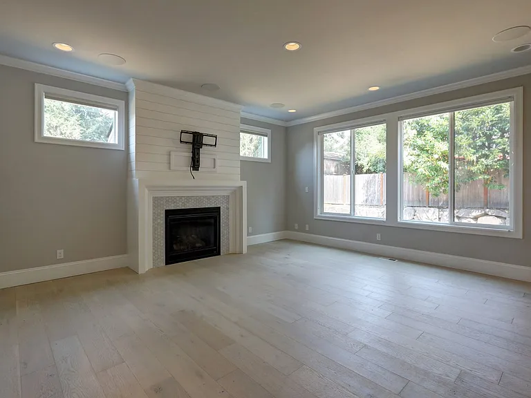 15908 NE 1st St — Photo 7