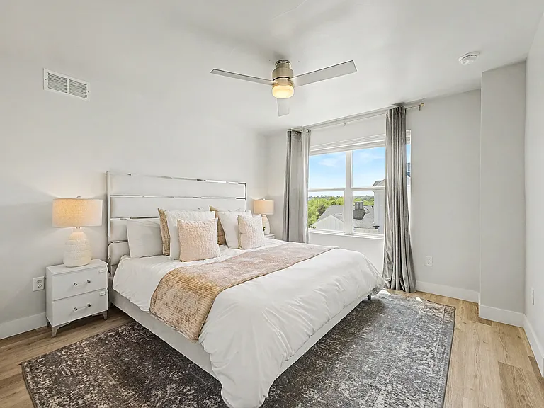 3437 W 63rd Pl — Photo 10
