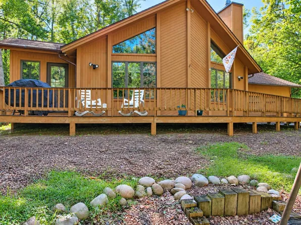 7068 Pheasant Run Dr, Gaylord, MI 49735