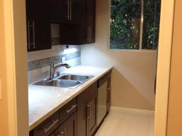 436 S Oakhurst Dr, Beverly Hills, CA