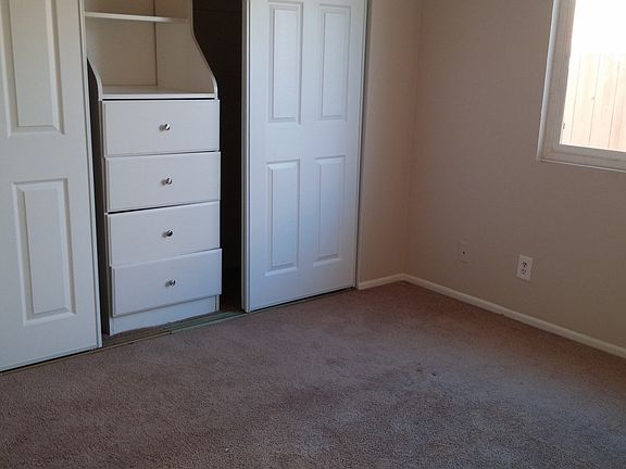 5th image of 222 Cottonwood Ln