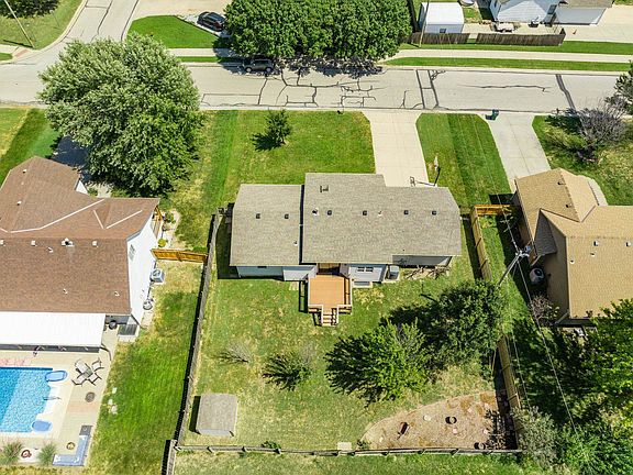 4th image of 209 S Warren Ave