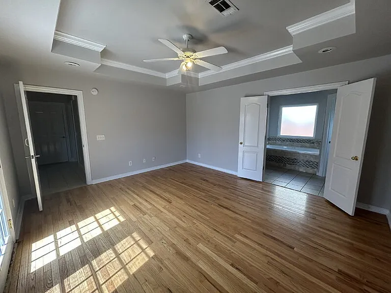 4335 Georgia St — Photo 11