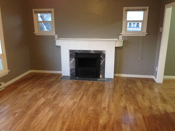 Living room unit #1