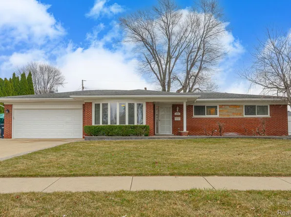 37374 Catherine Marie Dr, Sterling Heights, MI 48312