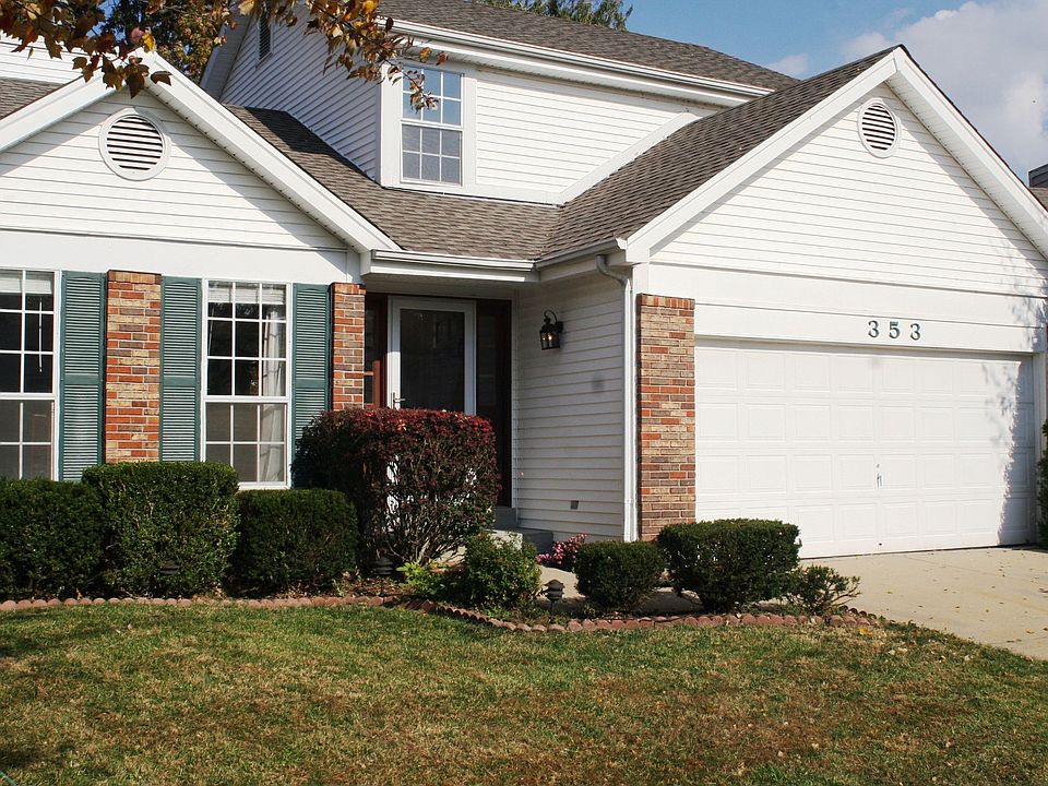 1.5 Story - 4 Bdrms/2.5 Baths