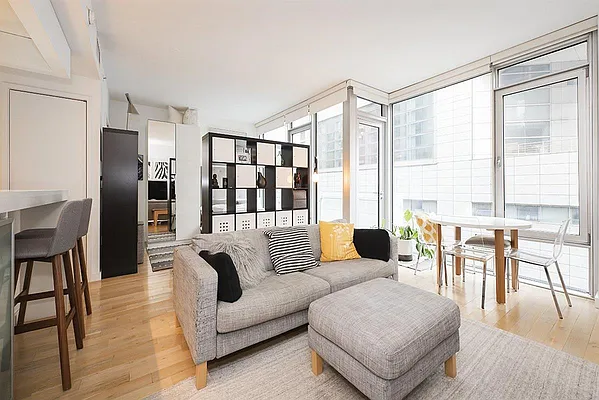 Rented by Triplemint | media 26