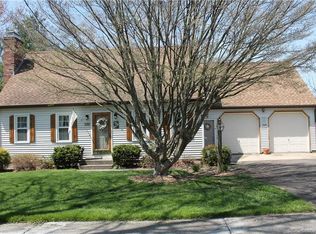 33 Lori Ln, Meriden, CT 06450