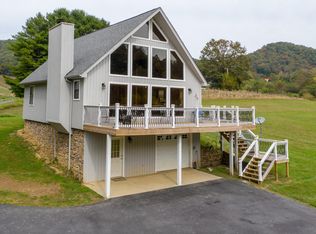 1027 Foggy Bottom Ln, Hiltons, VA 24258