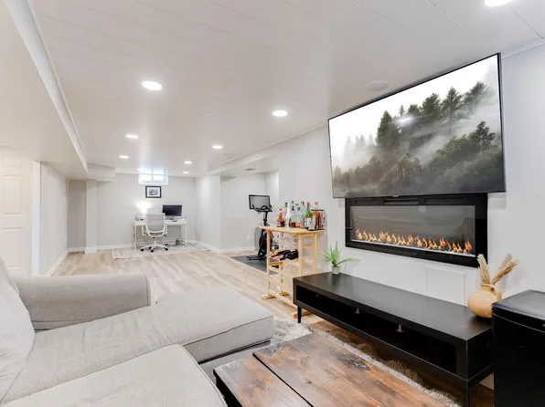 926 Wilder St S, Saint Paul, MN 55116