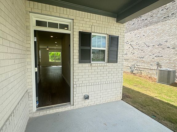 5th image of 124 Green Love Ln