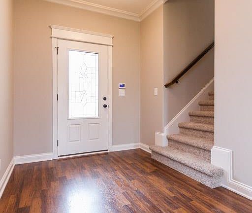 4th image of 266 Bellshire Dr