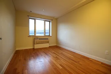 Rented by Next Door Realty NYC