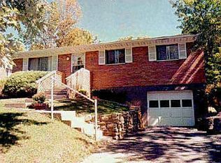 8768 Pippin Rd, Cincinnati, OH 45251