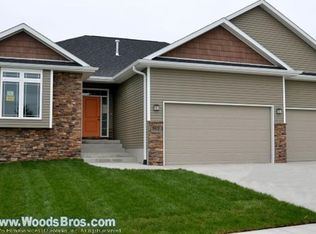 9612 S 71st St, Lincoln, NE 68516