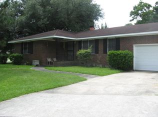 1322 White Dr, Charleston, SC 29407
