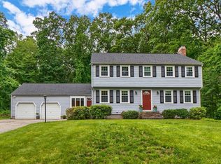 7 Footpath Rd, Chelmsford, MA 01824