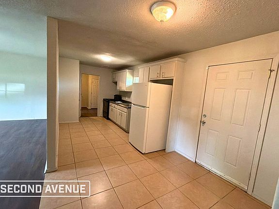 5th image of 1519 NE 43rd St