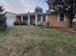 151 Hunters Rdg, Saint Charles, MO 63301