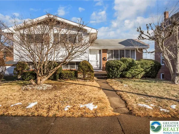 245 N 7th St, Bangor, PA 18013