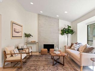 3745 Division Ct, Lake Oswego, OR 97035