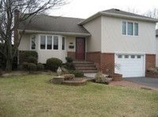 3831 Voorhis Ln, Seaford, NY 11783