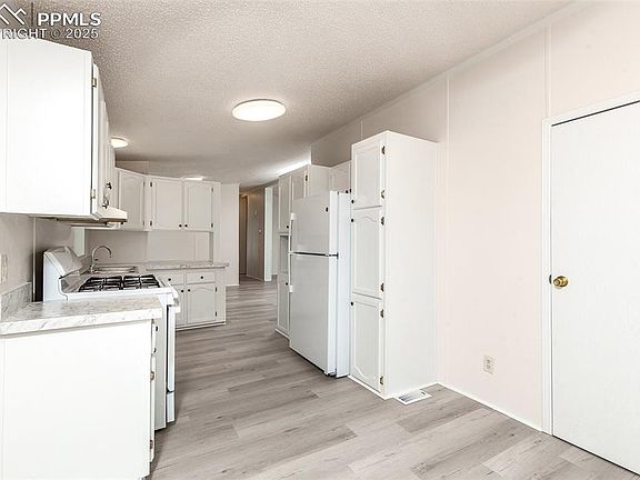 5th image of 3 Jemez Ln
