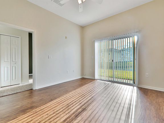 4th image of 209 Larkin Pl Unit 103