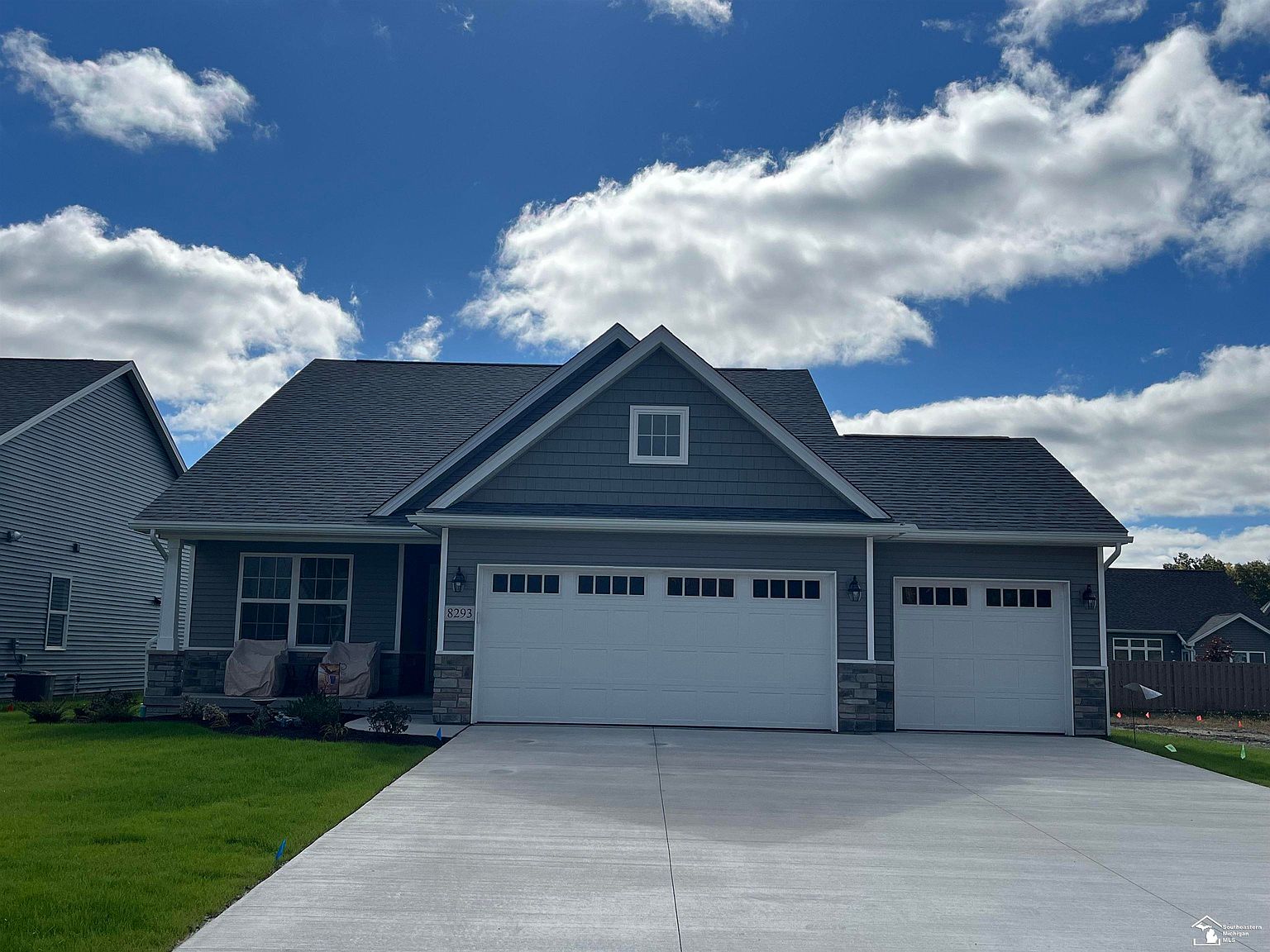 8285 Grande Lake Cir, Temperance, MI 48182 | MLS #50151255 | Zillow