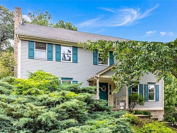 4th image of 2414 Wedgewood Dr